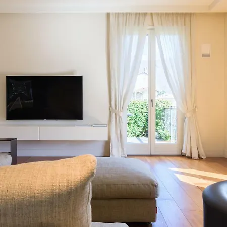 Villa Benedetta - By Myhomeincomo